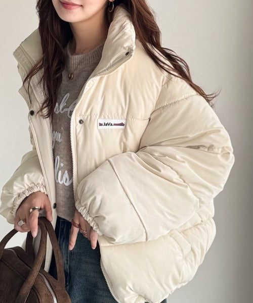 JaVaジャバコラボ》トレンド感も暖かさも叶える。ショート丈スタンド