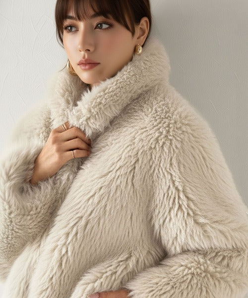 mily bilet】ゴージャスなファーが魅力的。フェイクレザー切り替え