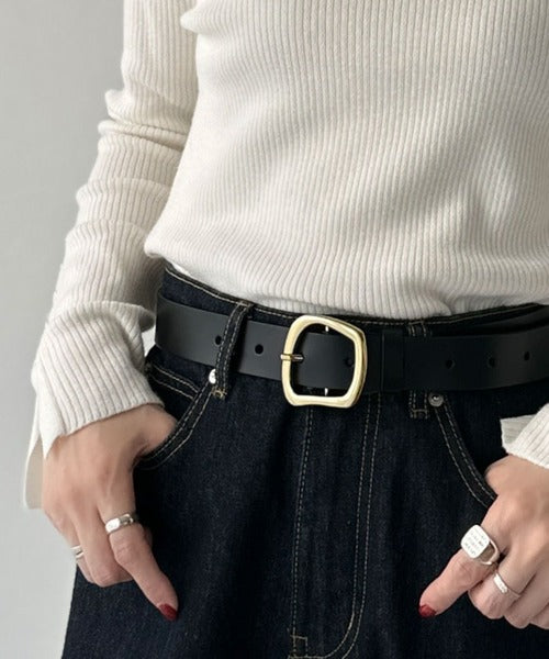 コーデにひとさじ、高級感。牛床革アソートバックルレザーベルト