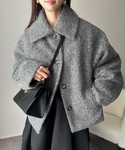 ベーシックアウターを、素材感で大人見えに◎リングシャギーショート