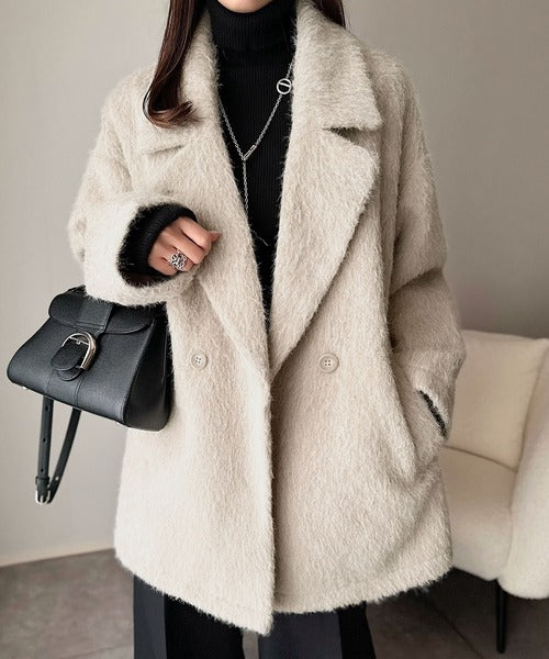 ふわり纏うだけで上品見え。2wayシャギーダブルビックカラージャケット