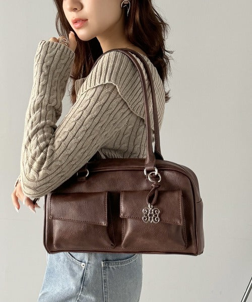 mily bilet】今季マストなトレンドバッグ。チャーム付きショルダー