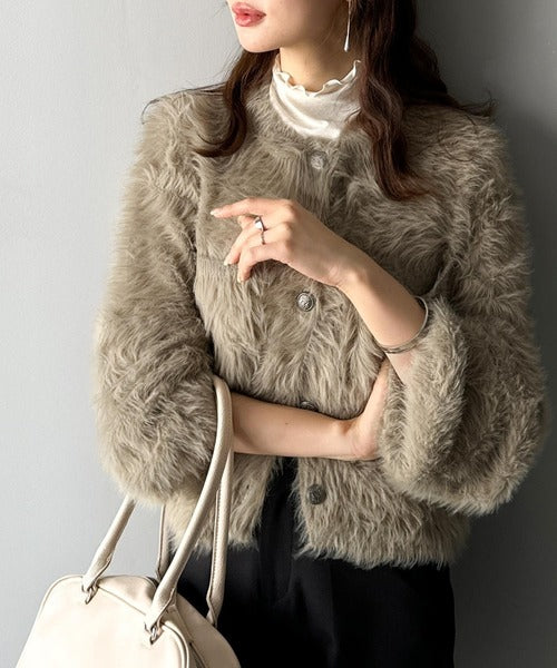 ふわふわ素材がシーズンムードを盛り上げる♪シャギーカーディガン