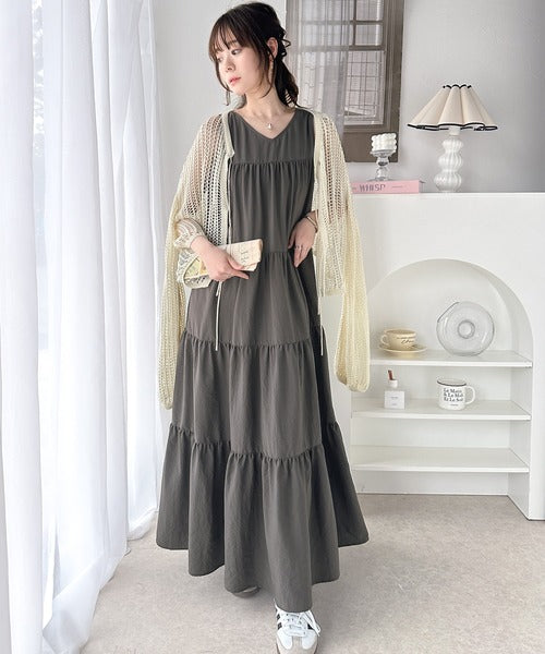 洗練された大人フェミニン。 前後2WAY4段ティアードワンピース（ロング