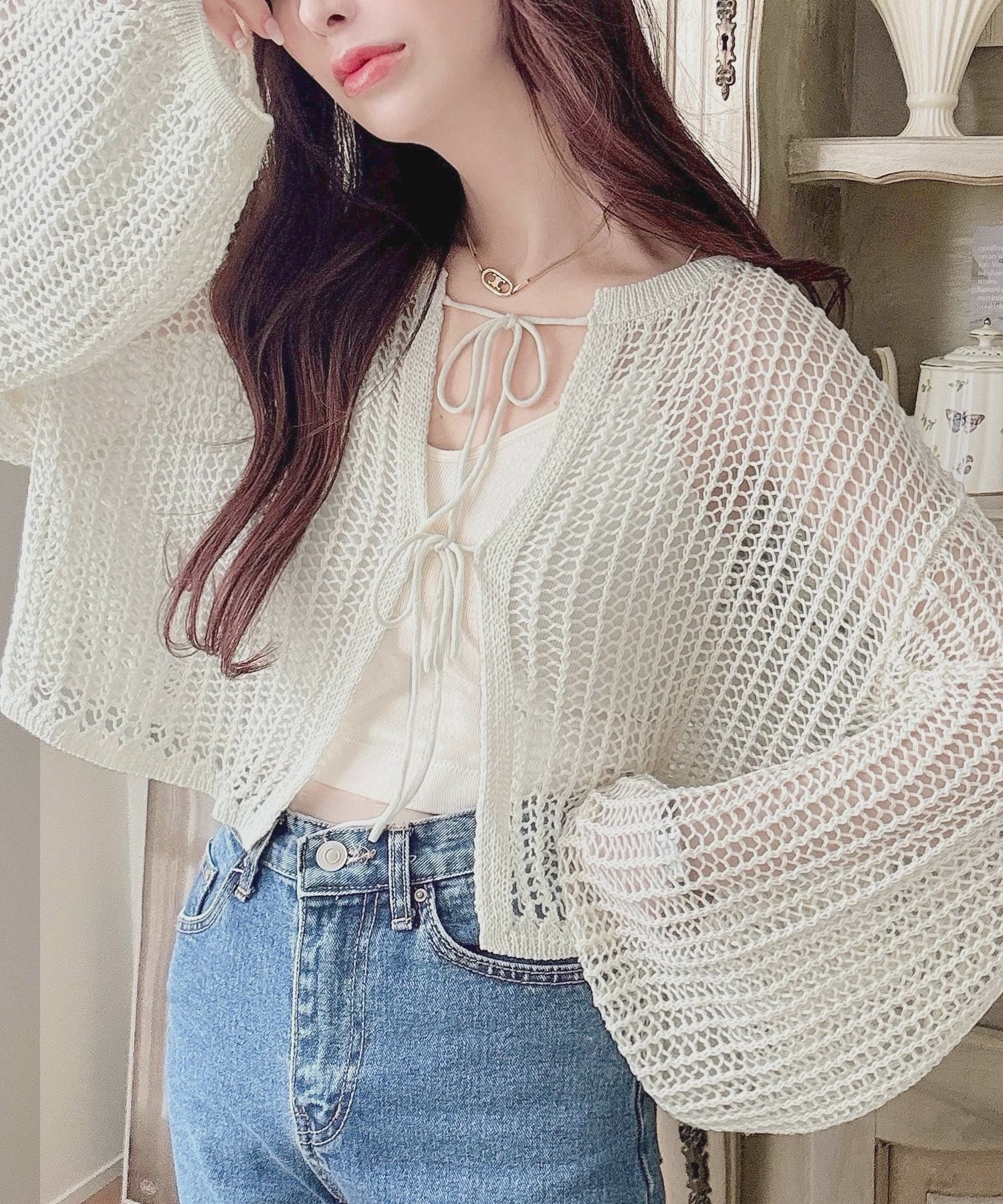 透かし編みで魅せる。前後2wayリボンカットレースカーディガン  