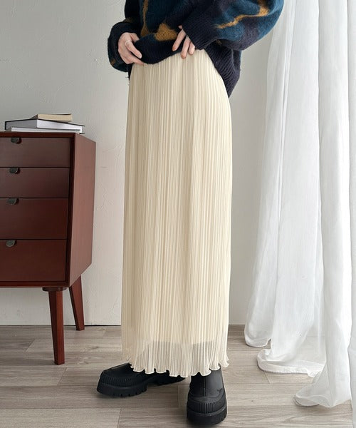 感度の高いスタイリングが叶う優秀item。ランダムプリーツ裾メロウ