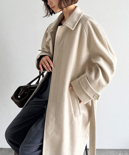 大人の魅力を引き立てる、上品な一着。ベルト付き比翼メルトンコート