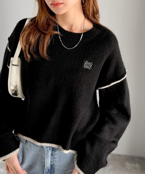 極美品 Black＆White 刺繍 フラッグデザイン ニット mily bilet】シンプルながらも個性が引き立つ。アウトリンキング胸刺繍