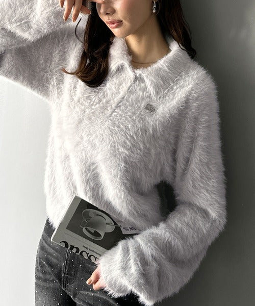 mily bilet】カジュアルな大人ふんわり。メタルプレート使いフェザー