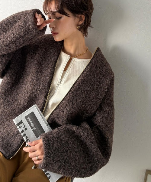 Classical Evon】上品さと抜け感を兼ね備えた、大人のためのアウター