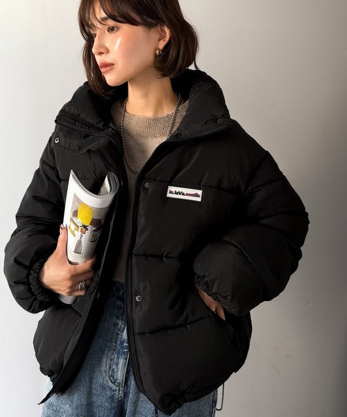 JaVaジャバコラボ》トレンド感も暖かさも叶える。ショート丈スタンド