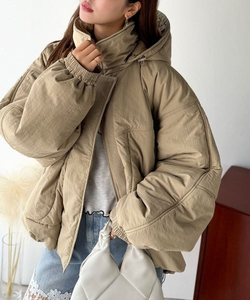 JaVaジャバコラボ》ボリュームシルエットで魅せる、今年の主役アウター