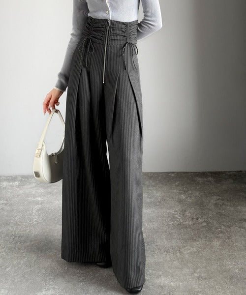 mily bilet】コルセット風で“キュッ”と細見え。ウエストシャーリング