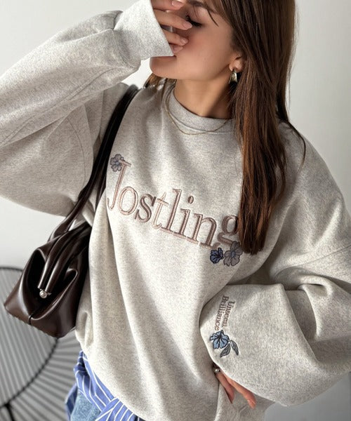 シンプルなのに一際映える。フラワー刺繍裏起毛スウェット ce1260457