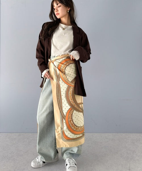 上品カワイイ♪90cm×90cmパネル柄シルクライク大判スカーフ ce1240056