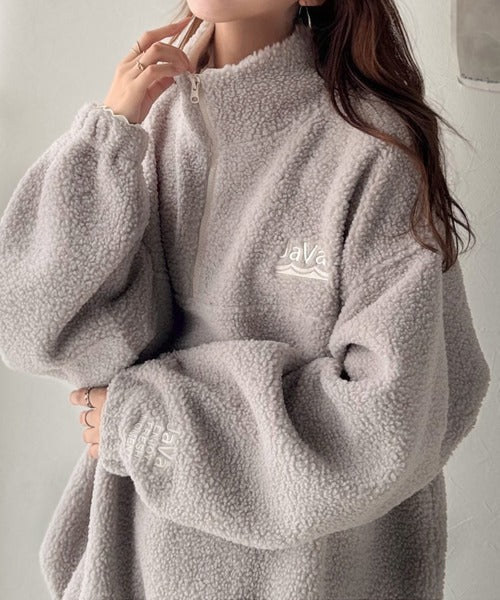 Javaジャバコラボ》ボア素材×刺繍でおしゃれ上級者に格上げ