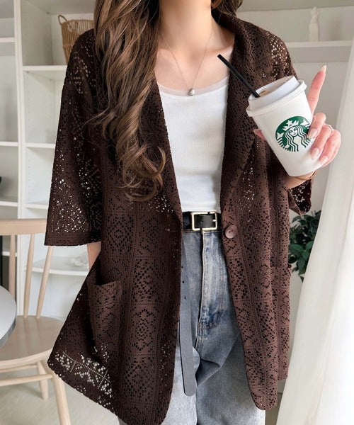 繊細なレースがつくる、大人のための“雰囲気服”。ポケットつきパネル