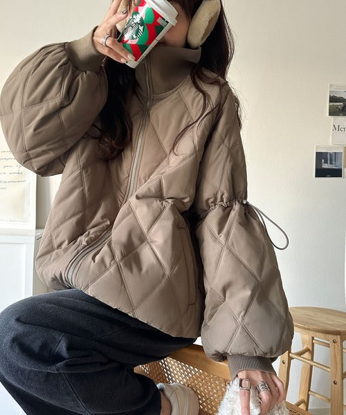 JaVaジャバコラボ》大人カジュアルの主役。ダブルキルティング袖