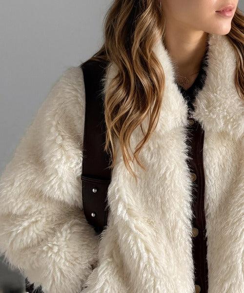 mily bilet】ゴージャスなファーが魅力的。フェイクレザー切り替え