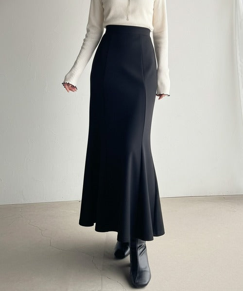 歩くたび、揺れ踊る。カットツイルマーメイドスカート ce1015008