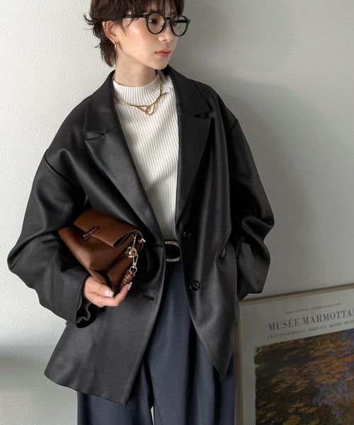 Classical Evon】羽織るだけで上品ハンサム。レザー風加工スエード袖 Classical Evon】羽織るだけで上品ハンサム。レザー風加工スエード袖