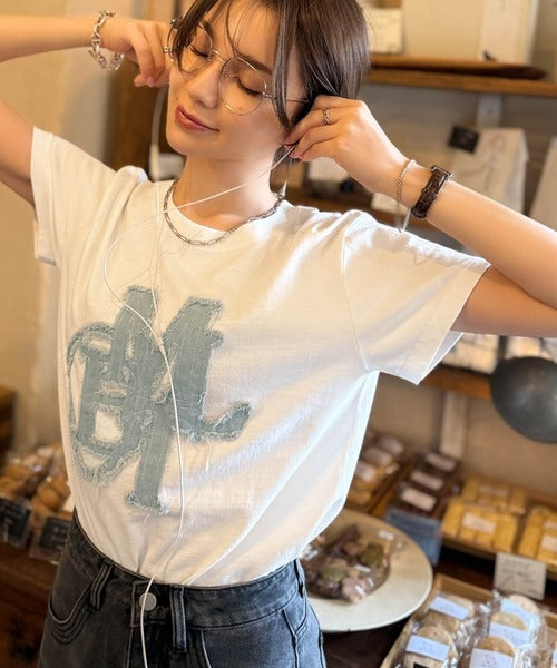 mily bilet】遊び心を忍ばせておしゃれを一新。デニムフリンジワッペン
