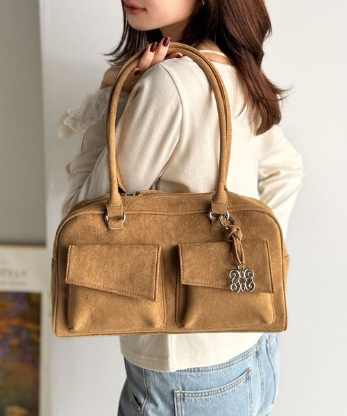 mily bilet】今季マストなトレンドバッグ。チャーム付きショルダー