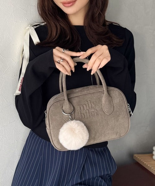 mily bilet】甘い見た目で実力派♪エンボスロゴスウェードライクミニ