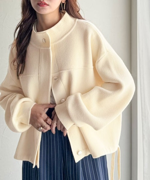 シンプルで洗練されたデザインが魅力！サイドドロスト比翼ニット