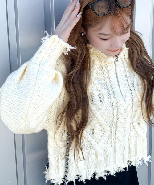 mily bilet】大人カジュアルに遊び心を。ダメージハーフジップ