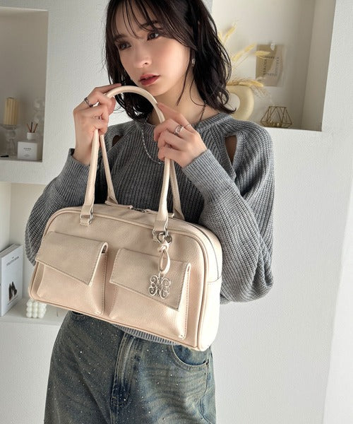 mily bilet】今季マストなトレンドバッグ。チャーム付きショルダー