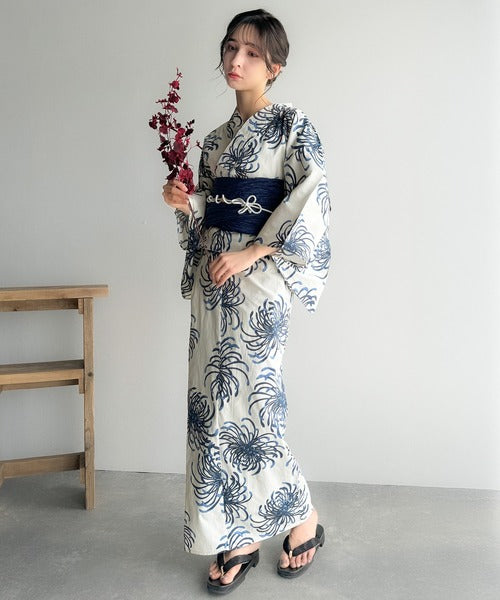 浴衣2点セット。クラシカルモダンな滝流れ浴衣（滝流れ浴衣・帯