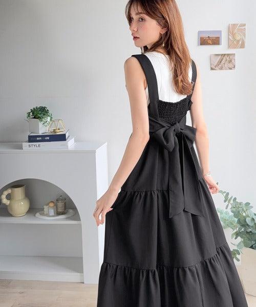 ふわっと華やか、後ろ姿まで美しく。バックリボンティアードワンピース