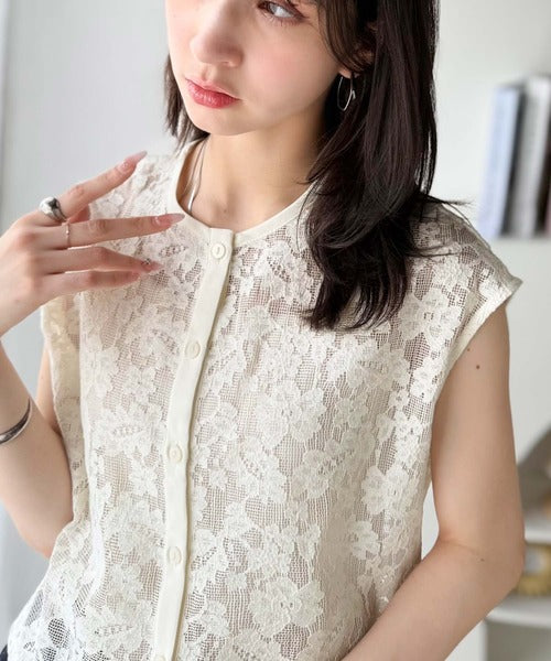 北欧、暮らしの道具店　甘すぎない大人のレースブラウス　黒　23SS　春夏服 813cad0f2a4738d95b21218d94b2fa