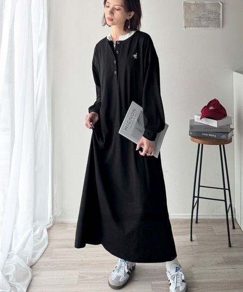 大人リラクシーで抜け感を。胸刺繍配色デザインヘンリーネックロング