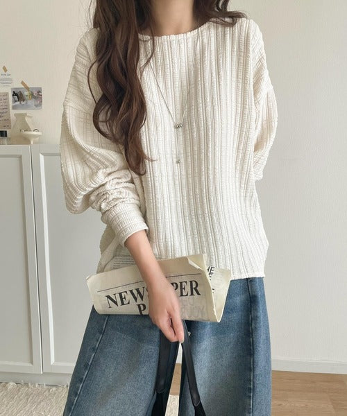 ゆったりシルエットでこなれ感をプラス。フクレジャガードトップス