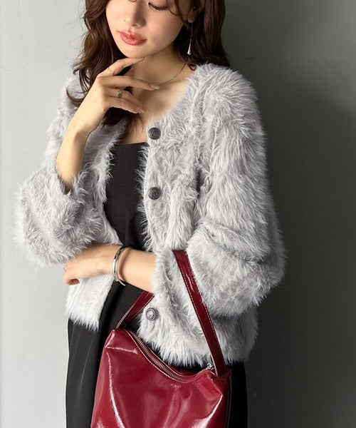 ふわふわ素材がシーズンムードを盛り上げる♪シャギーカーディガン