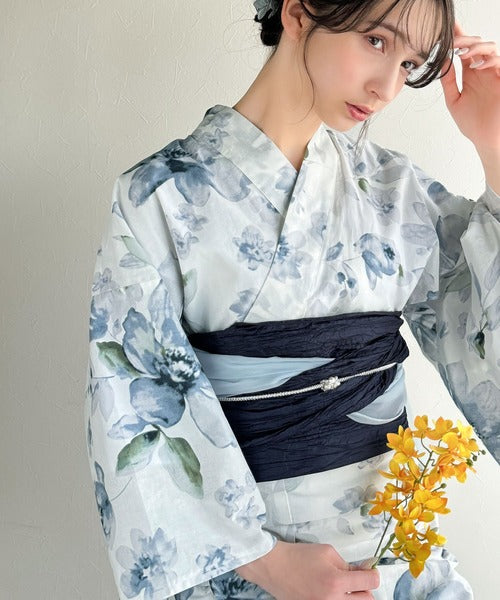 浴衣2点セット。花柄モチーフ浴衣（浴衣・兵児帯） ce1240057