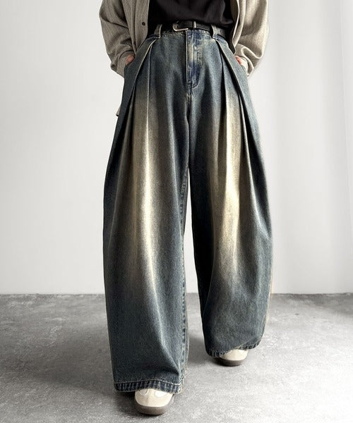 ヴィンテージ加工3タックワイドバルーンデニムパンツ／Vintage-Washed