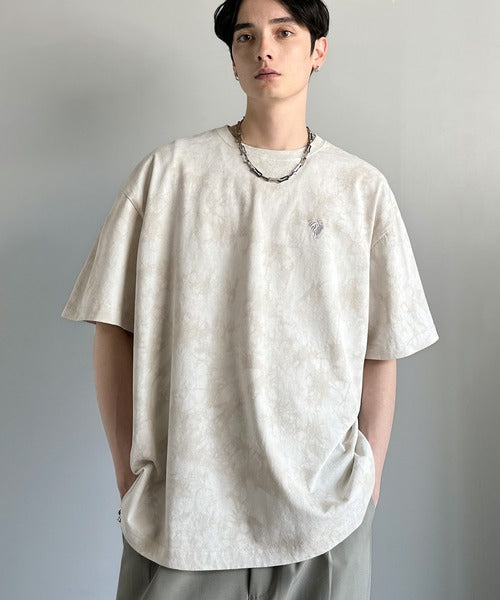 視線を独り占め。」タイダイ染め刺繍入りオーバーサイズTシャツ／Tie