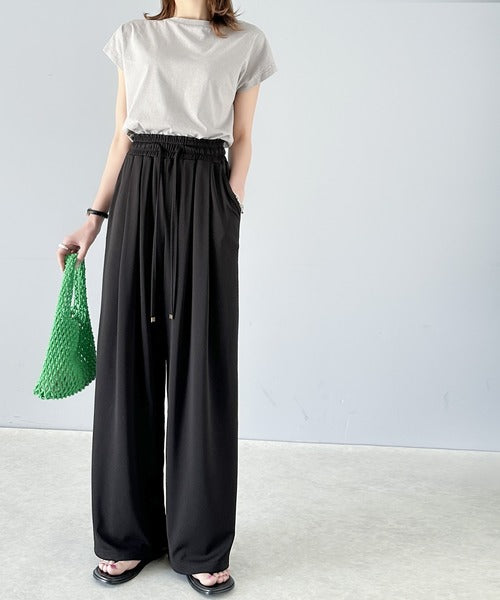 ルックスも機能性も優秀♪ギャザーワイドストレートイージー