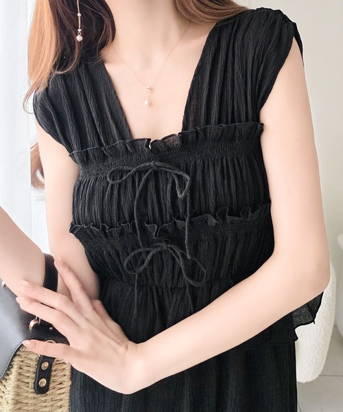 mily bilet】一枚で主役級！大人フェミニンなシャーリングフリル
