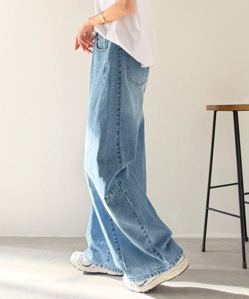 自然なカーブで美脚見え。抜け感たっぷりカーブラインデニムパンツ