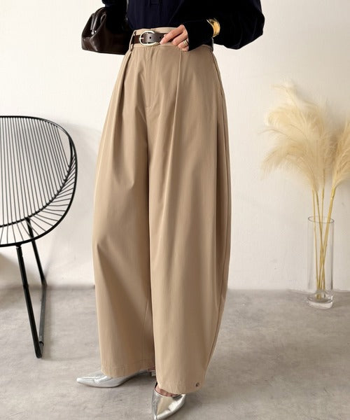 オンからオフまで私の定番！カーブが生み出す最旬バランス。サイド