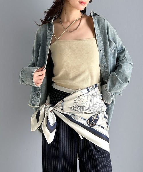 差し色が上品カワイイ♪90cm×90cmパネル柄シルクライク大判スカーフ