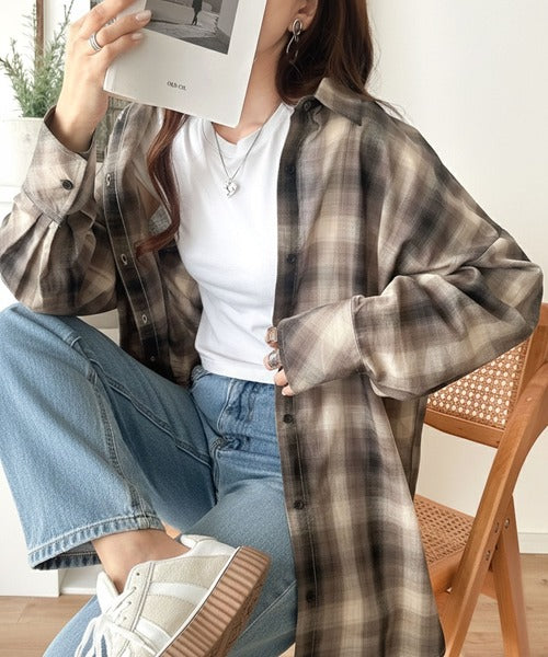 綿100％で仕立てた、大人の贅沢感。チェック柄サイドスリットオーバー