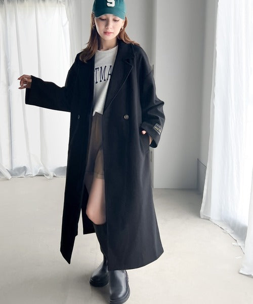 さっと、羽織るだけで高級感。フェイクウールダブルテーラードロング丈