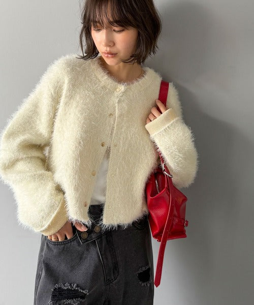 ふんわりとした優しい風合いが魅力的。前後2wayWフェイスフェザー