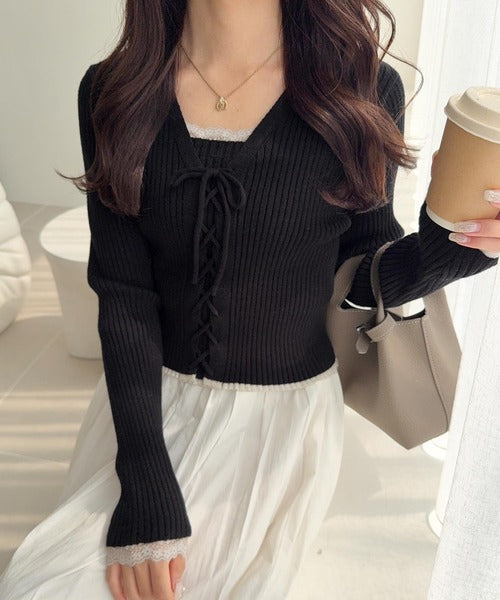 mily bilet】レースアップで魅せる、大人フェミニン。袖レース使い