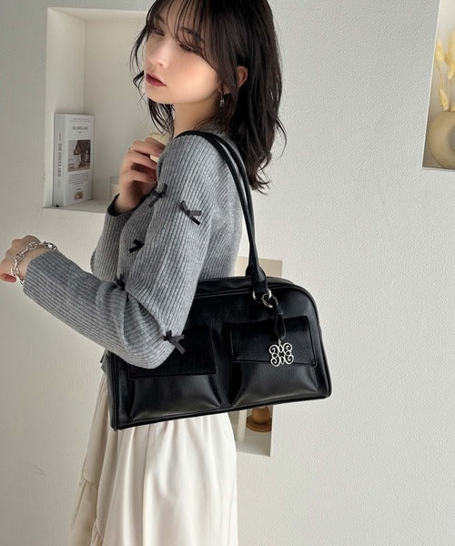mily bilet】今季マストなトレンドバッグ。チャーム付きショルダー